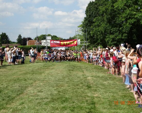 Setting off from starting line at running race